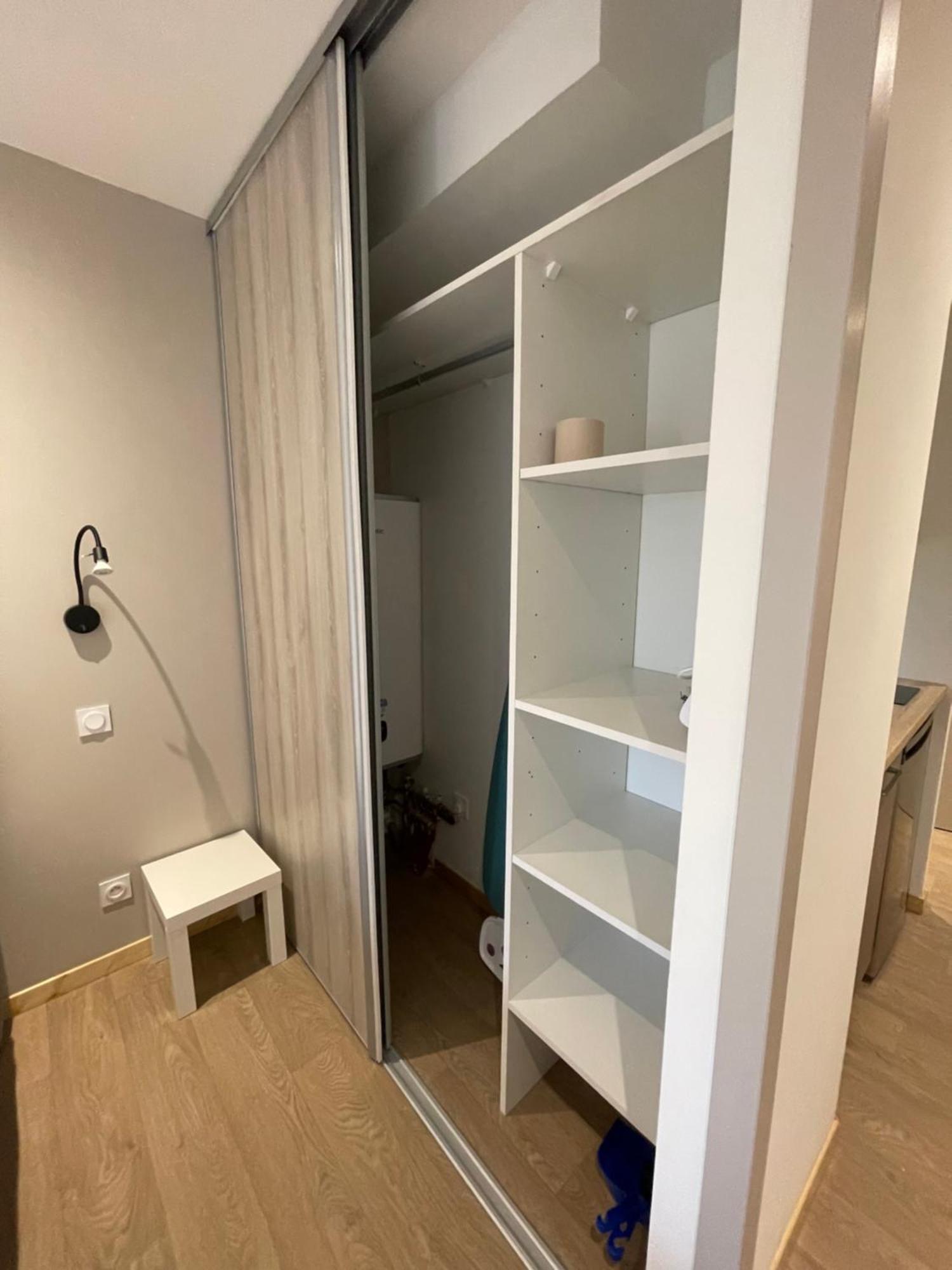 Le Salvador - Appart'Hotel De 18M2 A 44M2 La Talaudiere 외부 사진