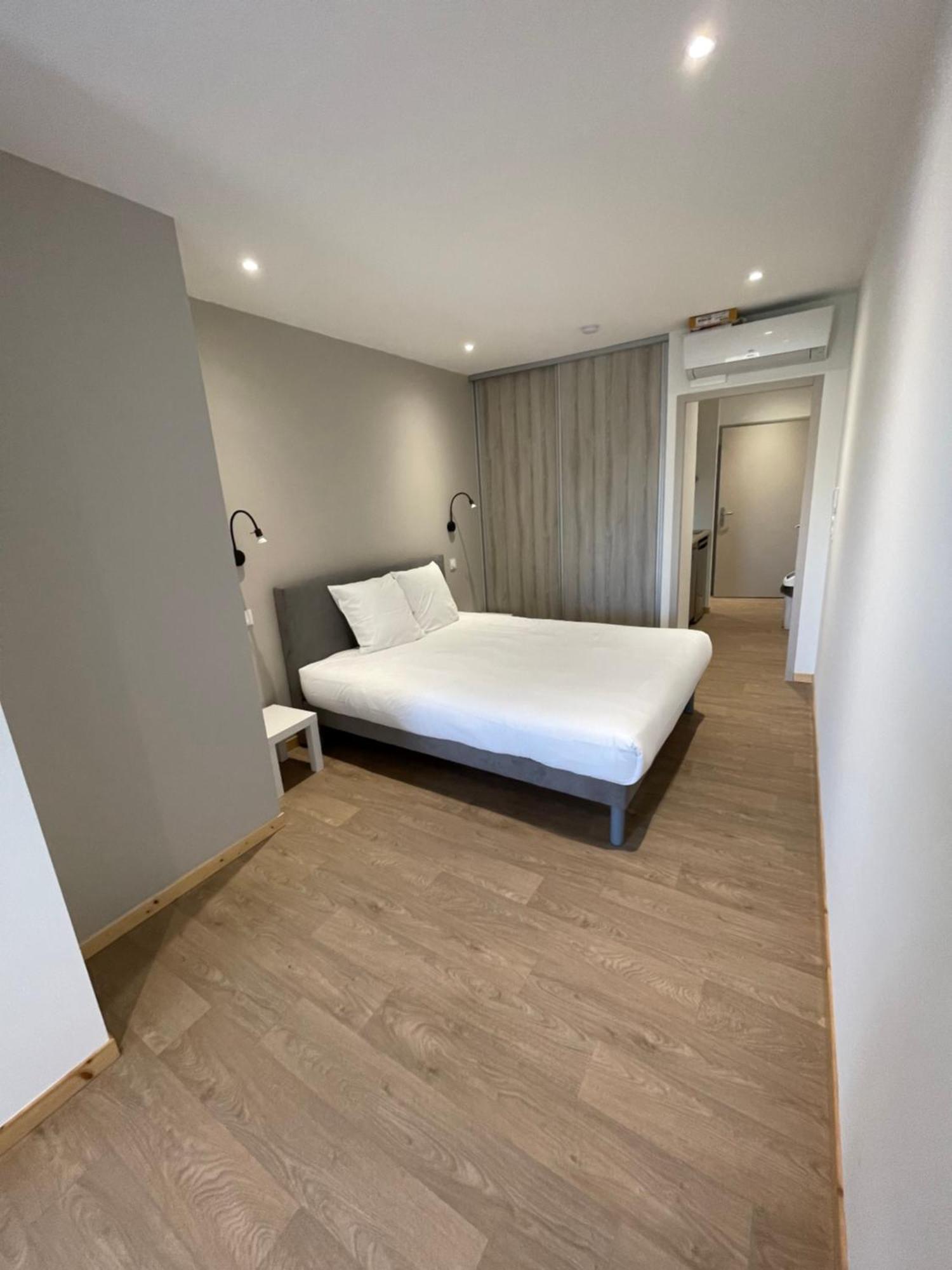 Le Salvador - Appart'Hotel De 18M2 A 44M2 La Talaudiere 외부 사진