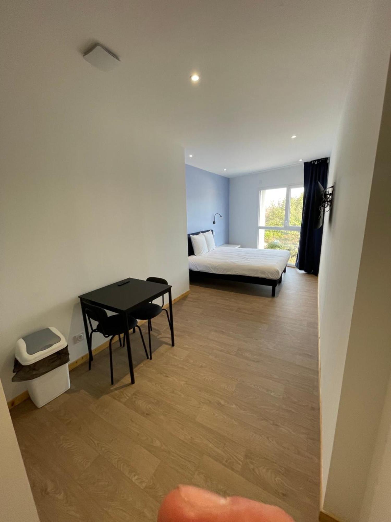 Le Salvador - Appart'Hotel De 18M2 A 44M2 La Talaudiere 외부 사진