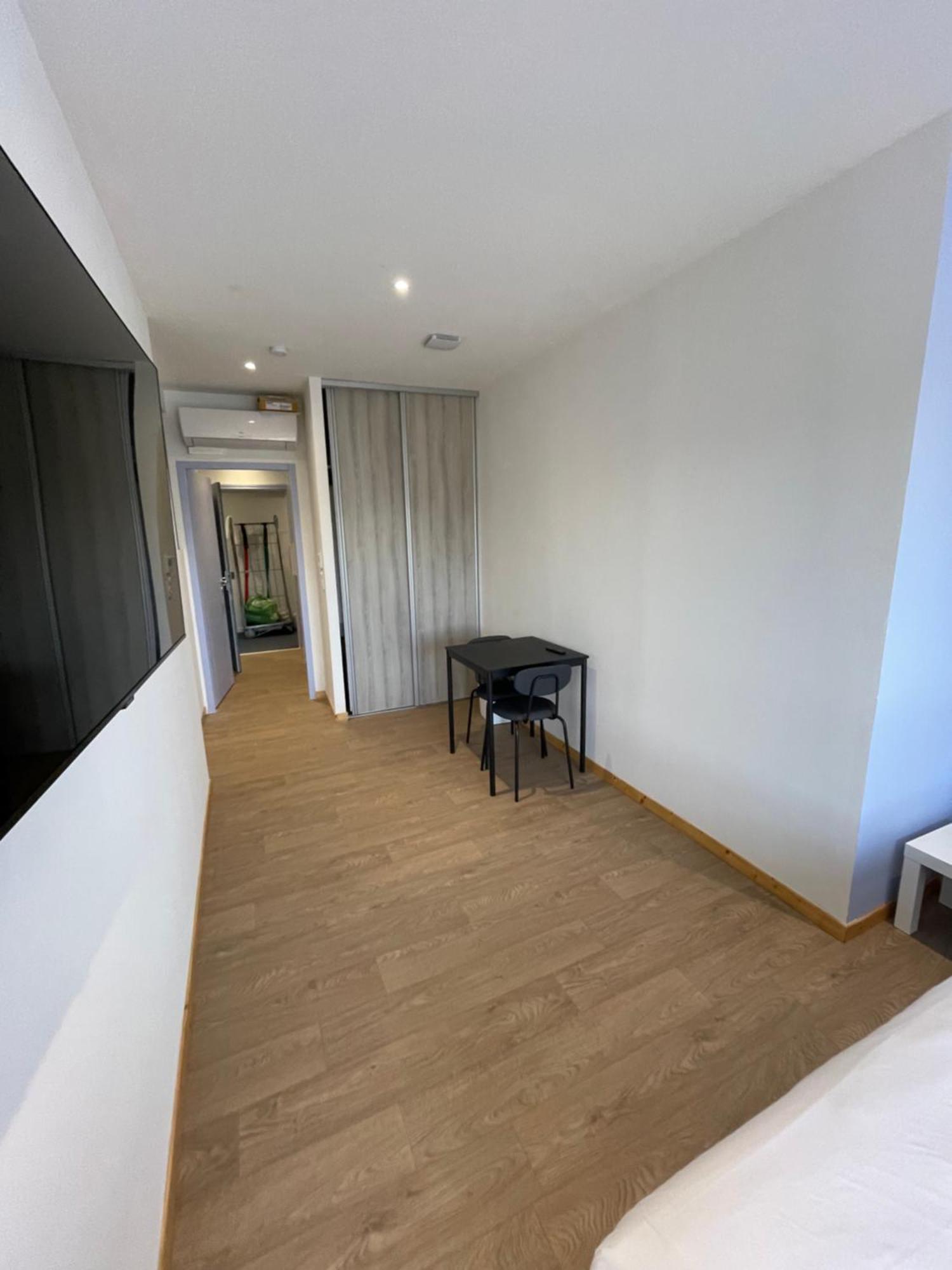 Le Salvador - Appart'Hotel De 18M2 A 44M2 La Talaudiere 외부 사진