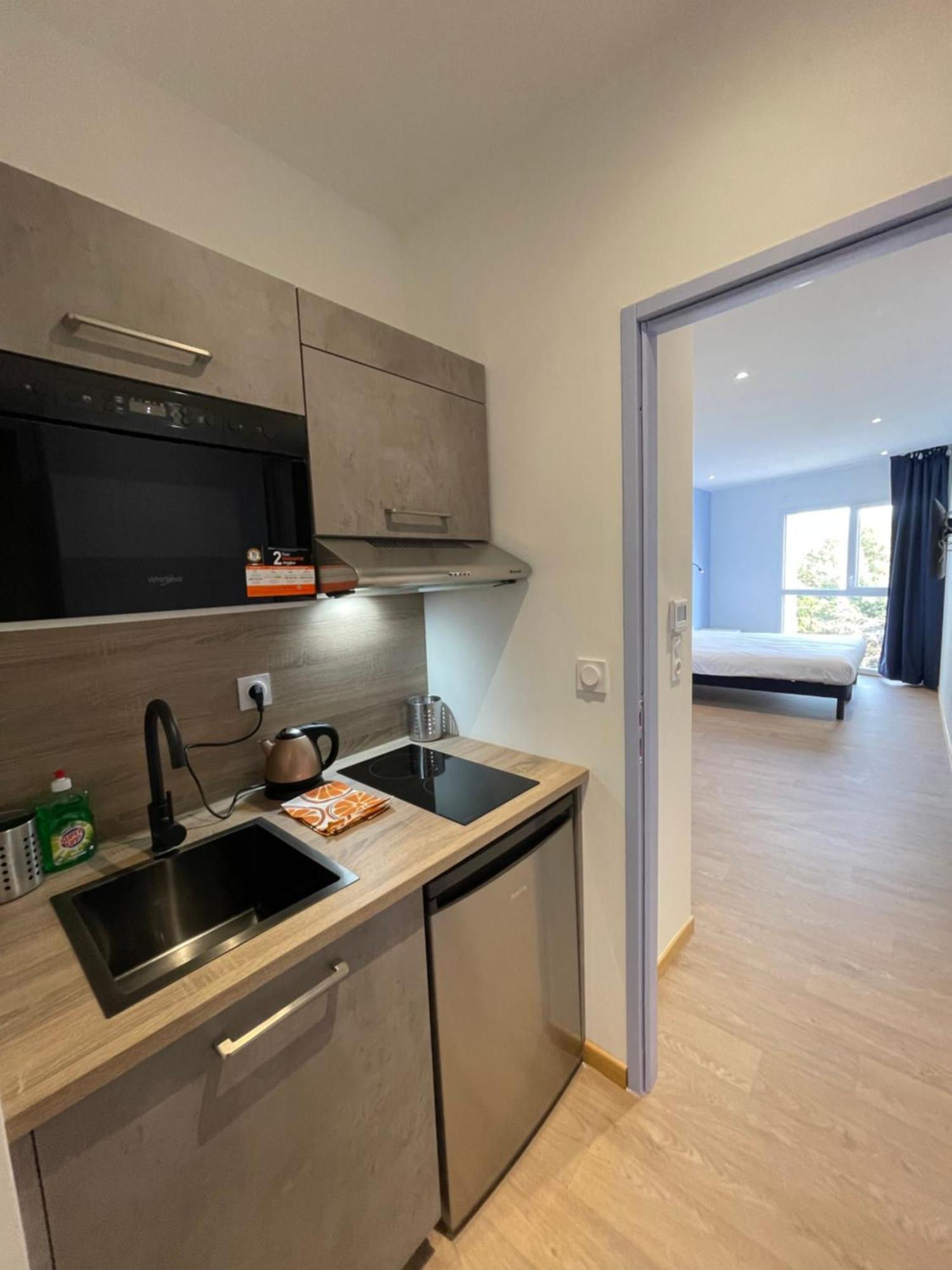 Le Salvador - Appart'Hotel De 18M2 A 44M2 La Talaudiere 외부 사진