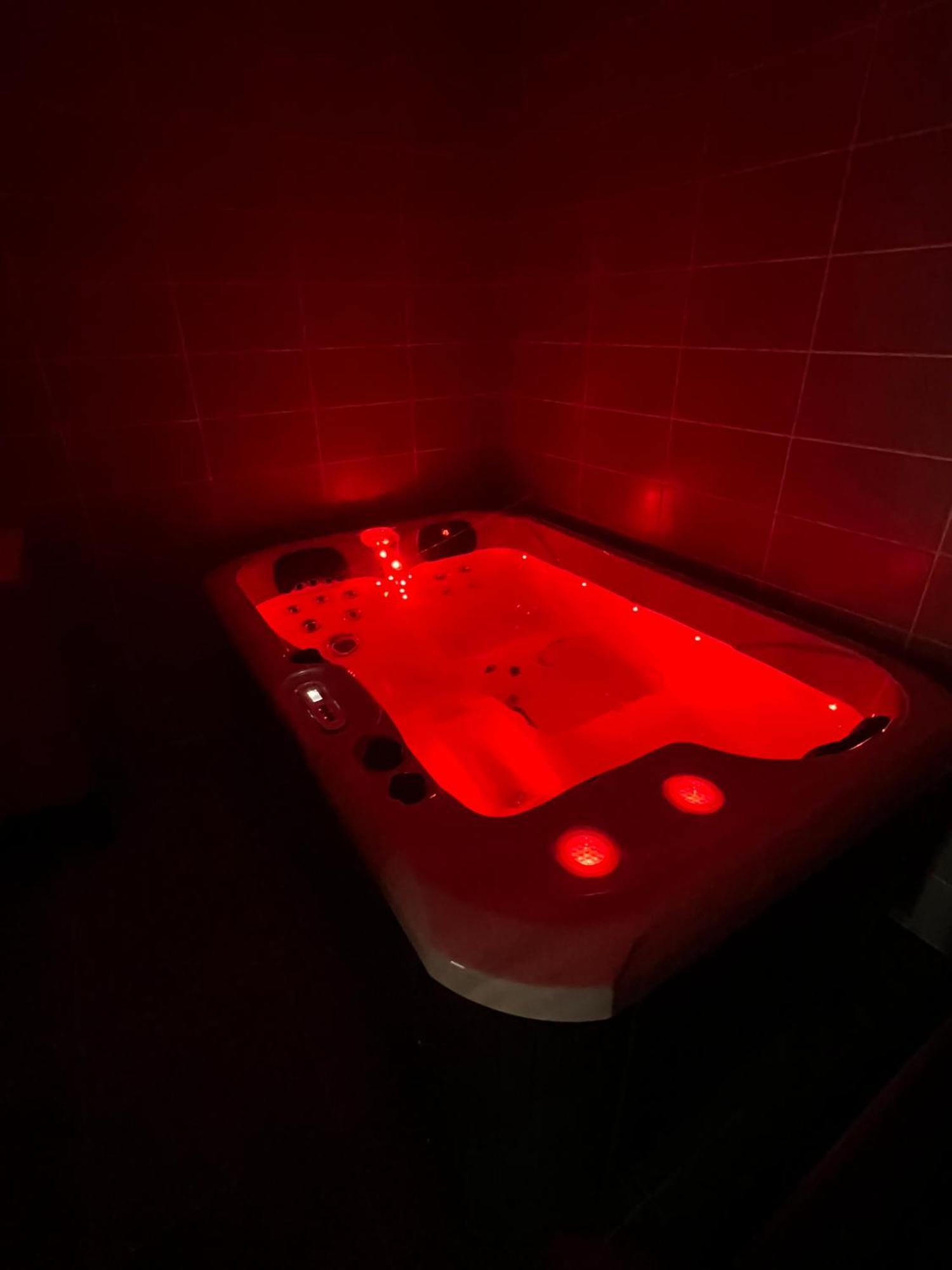 Le Salvador - Appart'Hotel De 18M2 A 44M2 La Talaudiere 외부 사진
