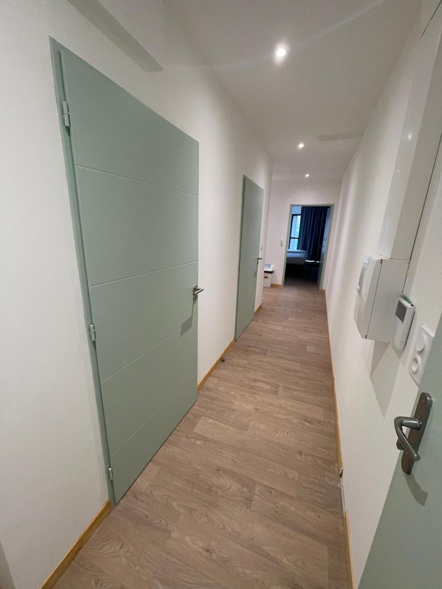Le Salvador - Appart'Hotel De 18M2 A 44M2 La Talaudiere 외부 사진